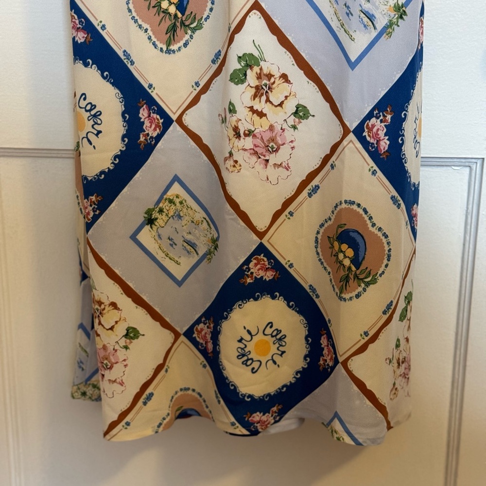 Abercrombie & Fitch Cream and Blue Floral Print Maxi Dress - Picture 3 of 8